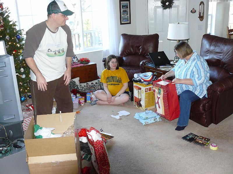 P1010071.JPG - Time to pick things up.