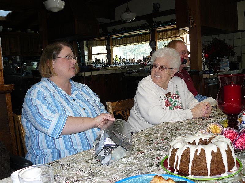 P1010089.JPG - Package opening begins