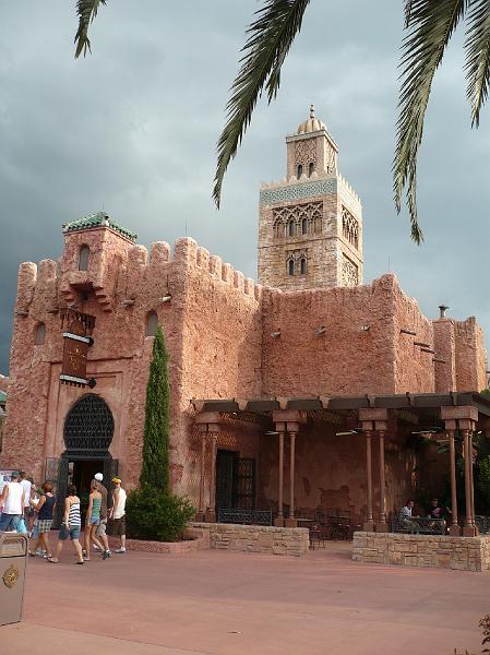 P1010206.JPG - EPCOT- things to see and do!