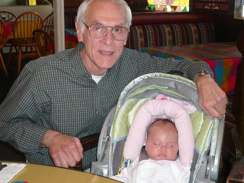 P1000537.JPG - We met Grandpa Mel for lunch at Arturo's.