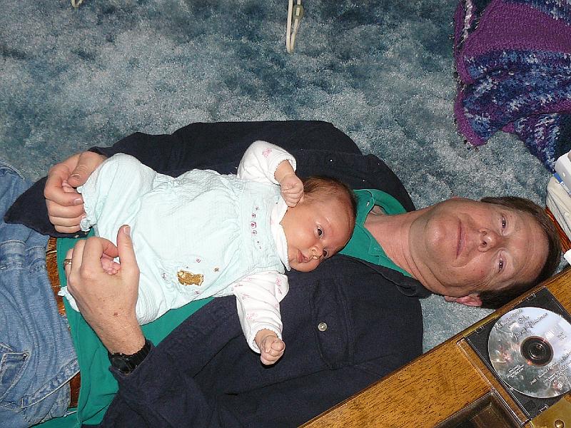 P1010552.JPG - Grampie David and Hailee