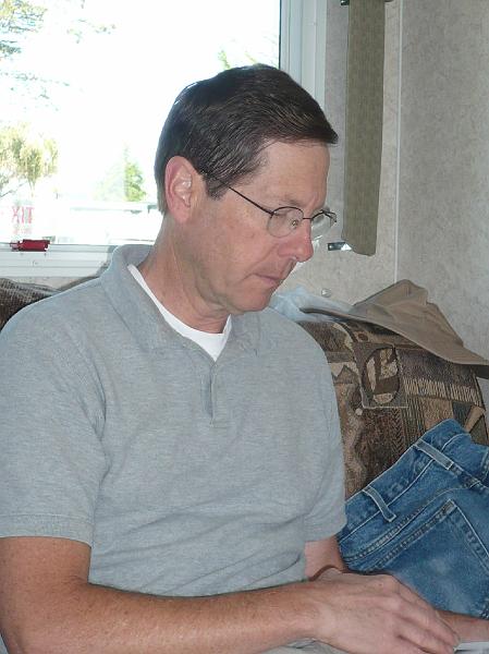 P1000758.JPG - reading....