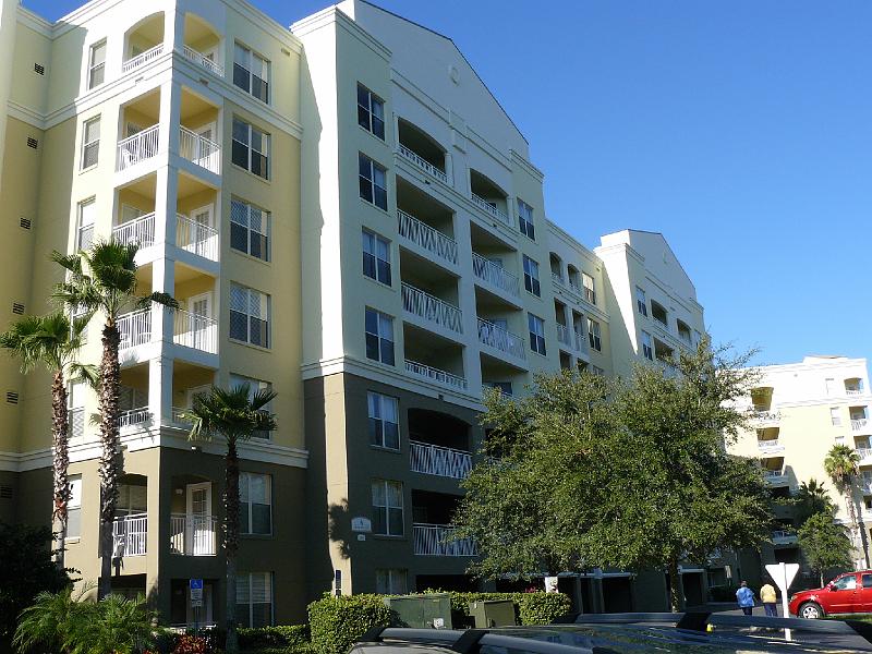 P1050569.JPG - Our home for the week.  (third floor corner.)