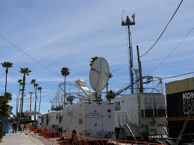 P1080396.JPG - That cameraman had the best view of the finish line.