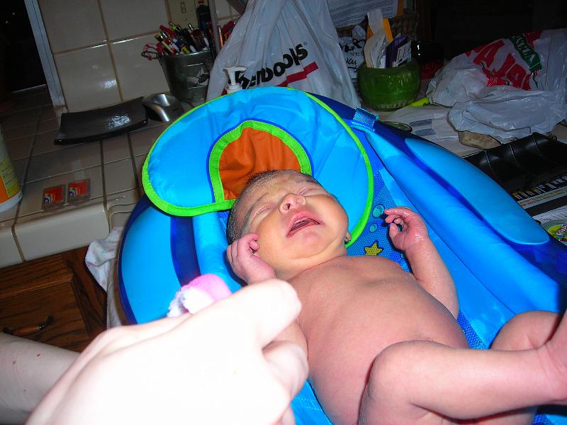 DSCN0688.JPG - bath time for Hailee